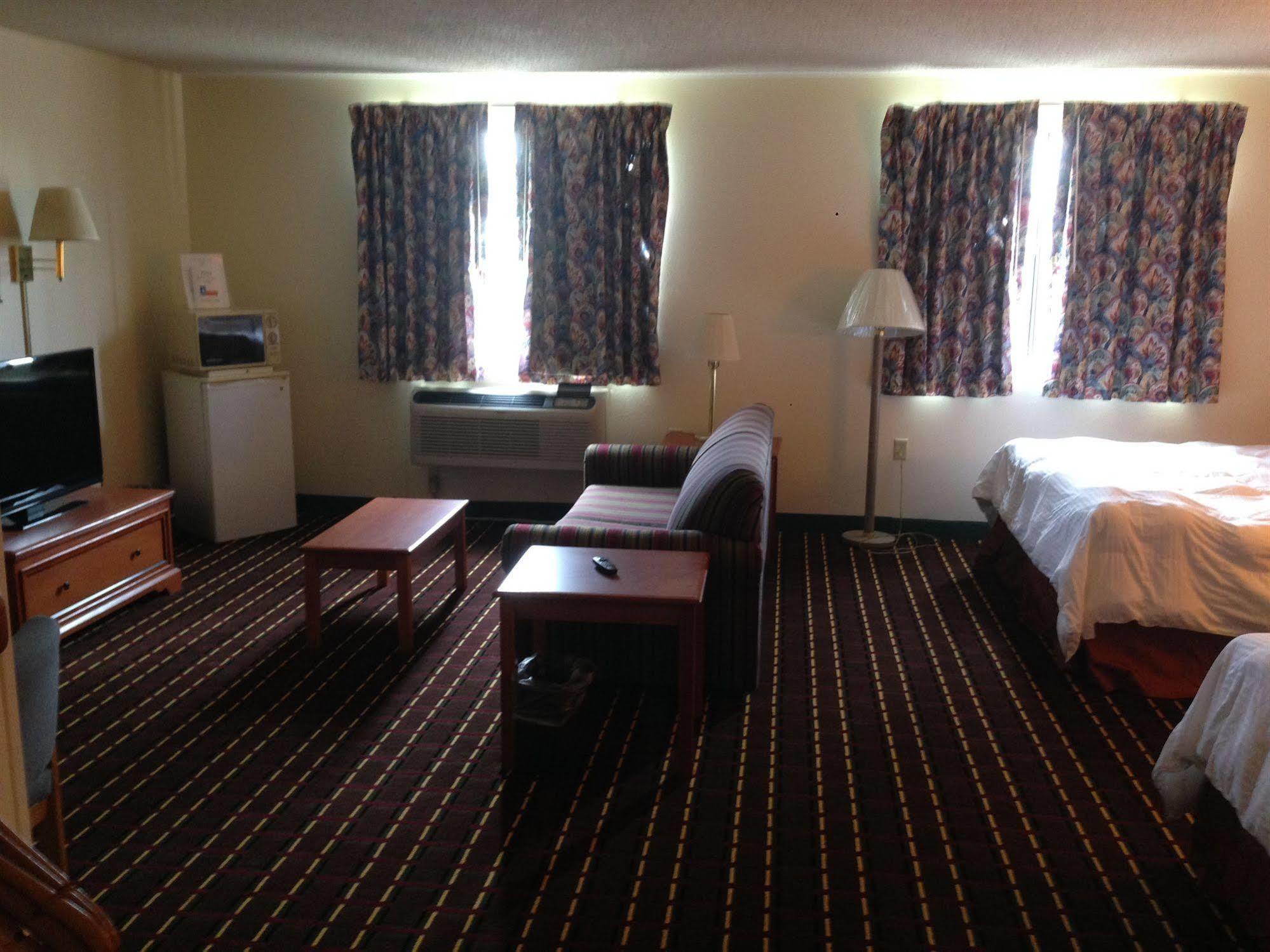 Texas Inn And Suites 루프킨 외부 사진