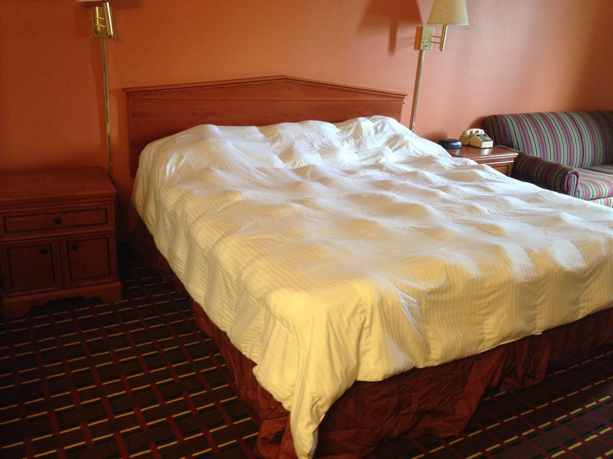 Texas Inn And Suites 루프킨 외부 사진