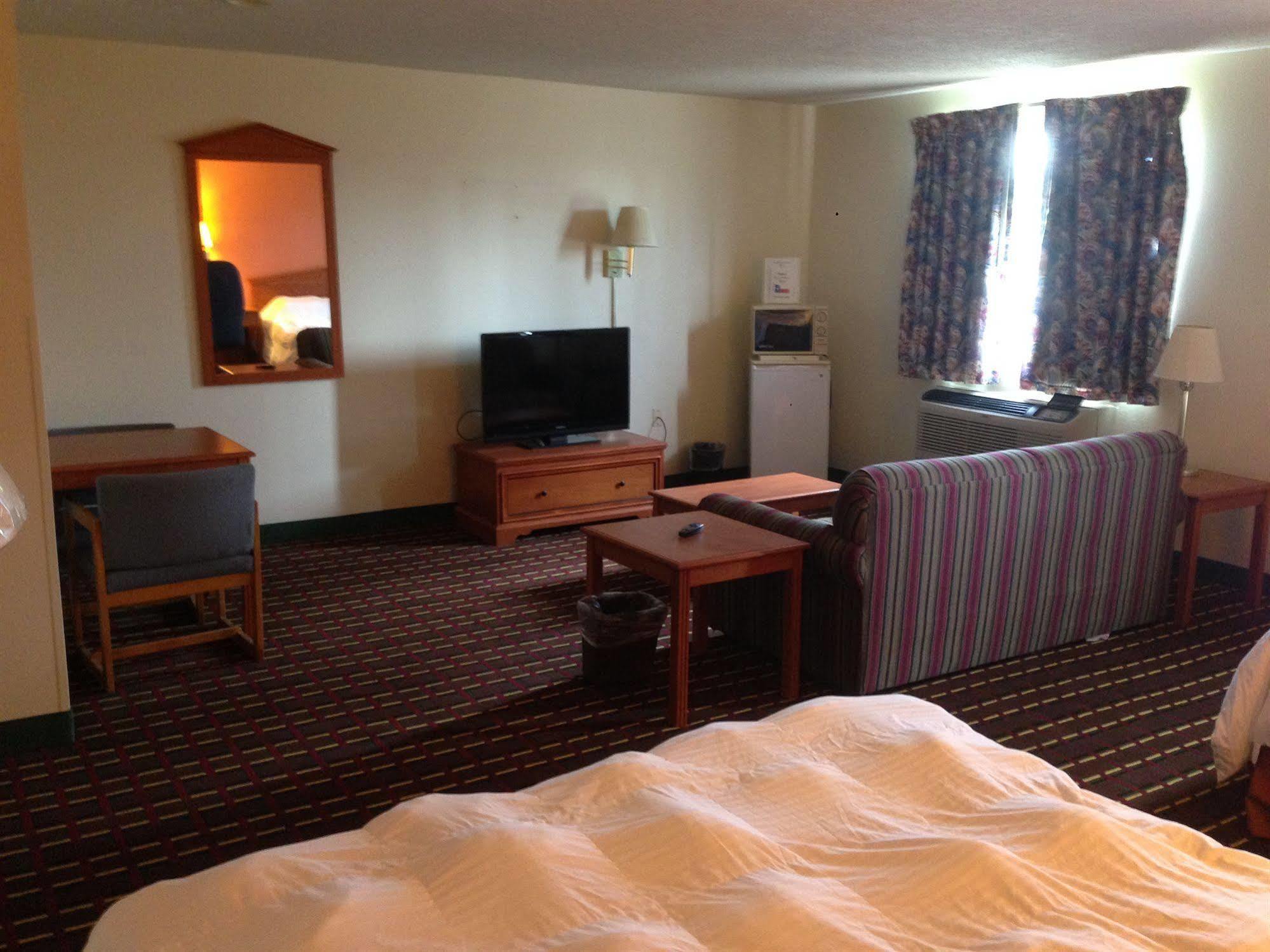 Texas Inn And Suites 루프킨 외부 사진