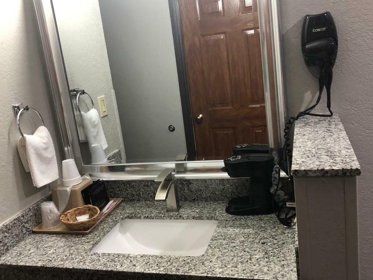 Texas Inn And Suites 루프킨 외부 사진