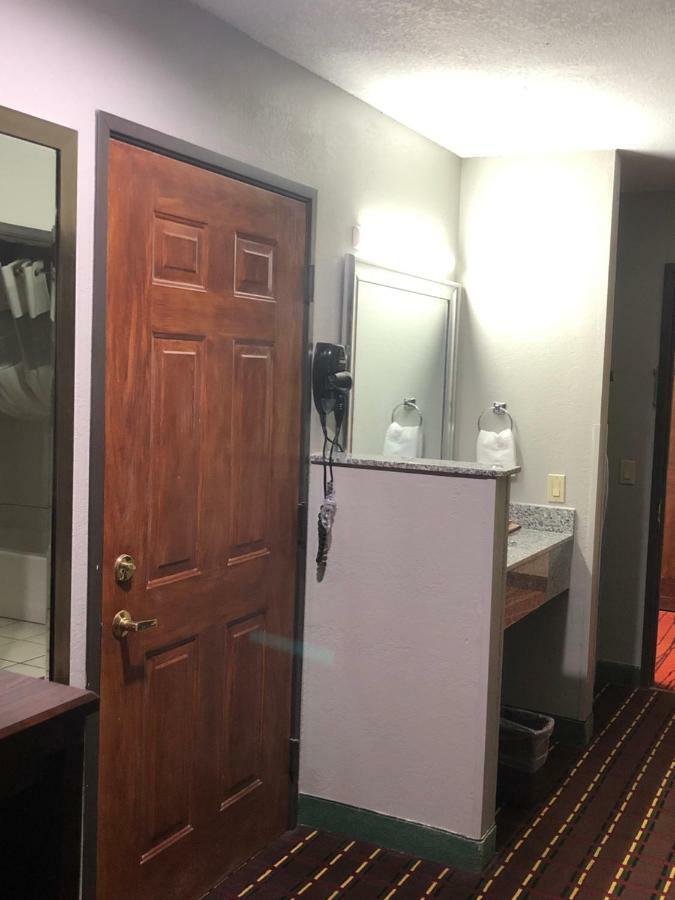 Texas Inn And Suites 루프킨 외부 사진